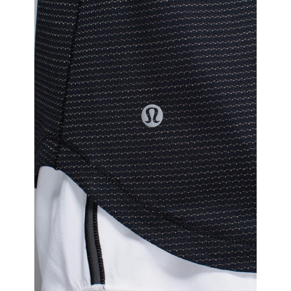 Lululemon What The Sport Tee Mesh Black 4. - Picture 7 of 10